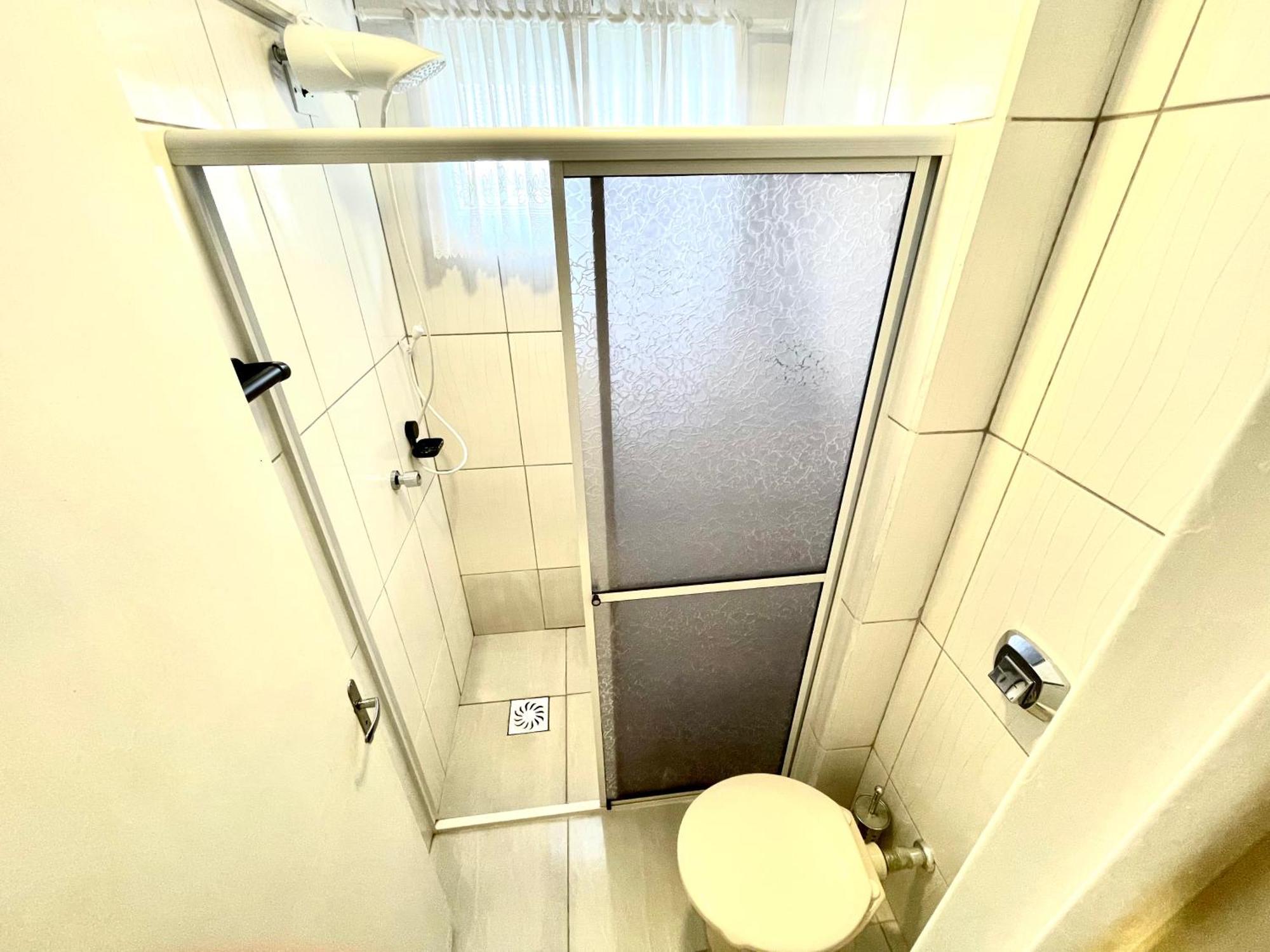 Ape 104-B Confortavel No Centro Фос-ду-Игуасу Экстерьер фото